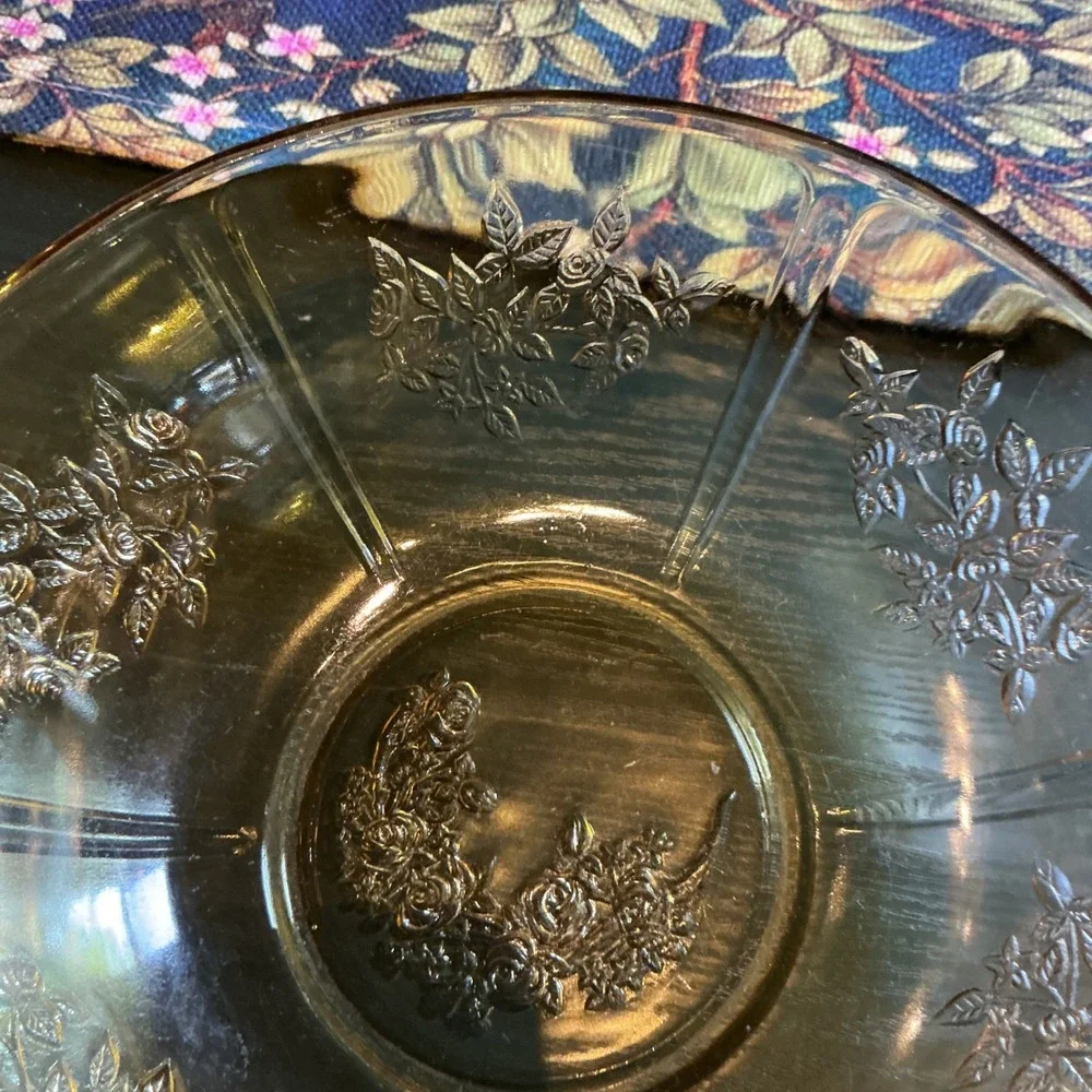Federal Glass Sharon Cabbage Rose‎ Amber Depression Bowl 8.5 Inch Vintage